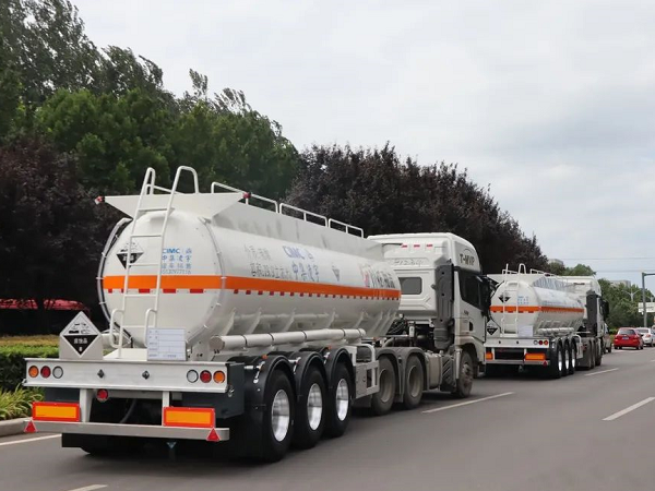 貴州新客戶一次性下單10臺(tái)車，凌宇液罐在業(yè)內(nèi)是真香……