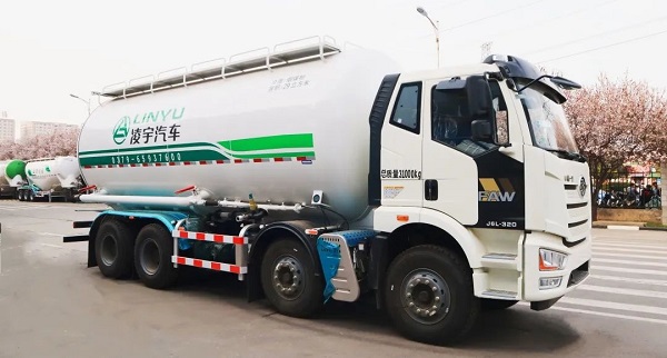 凌宇干混砂漿車的特點都有什么？